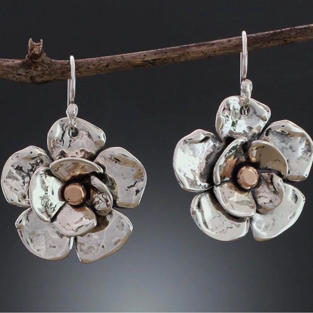 SHERRY TINSMAN EARRINGS